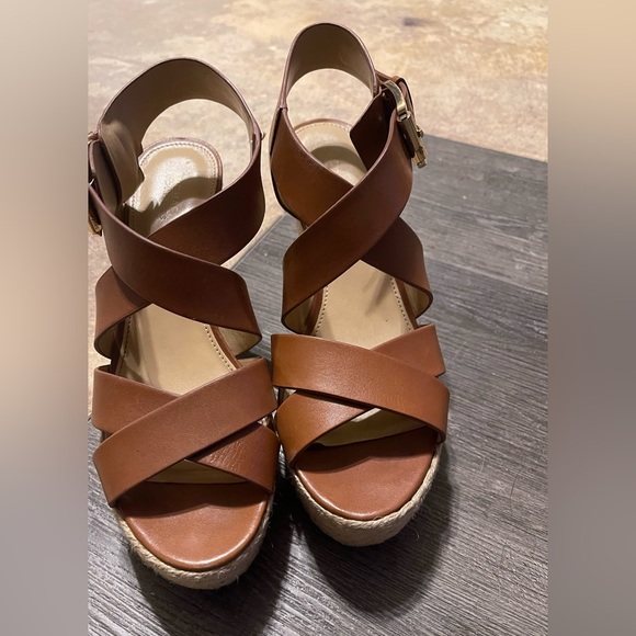 Michael Kors Celia Wedge - Picture 3 of 10